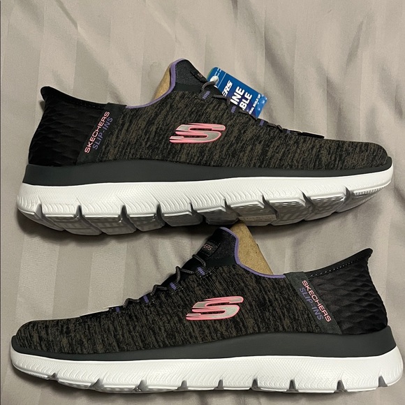 Skechers Woman’s Slip-On Shoes - Picture 4 of 7